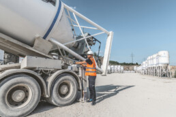 Bauarbeiter auf einer Baustelle